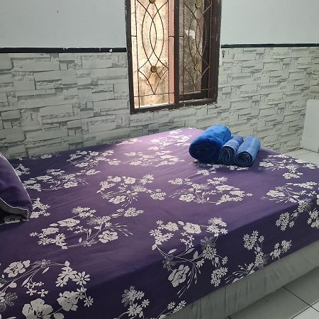 Kampung Istal Villa Pamijahan ボゴール エクステリア 写真