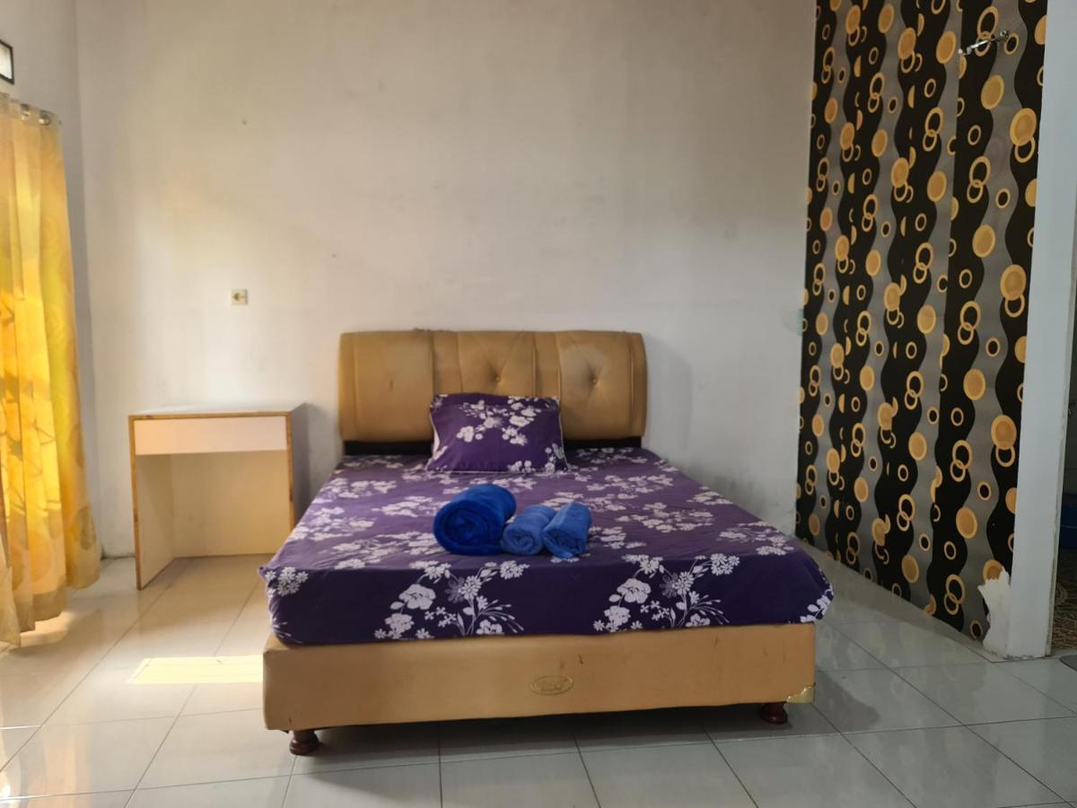 Kampung Istal Villa Pamijahan ボゴール エクステリア 写真